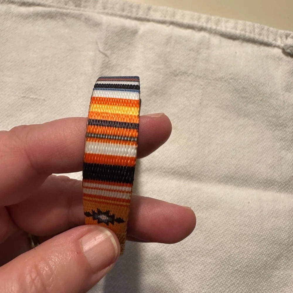 S Dog Collar Southwestern Pattern Adjustable Buckle Lightweight Washable NWOT